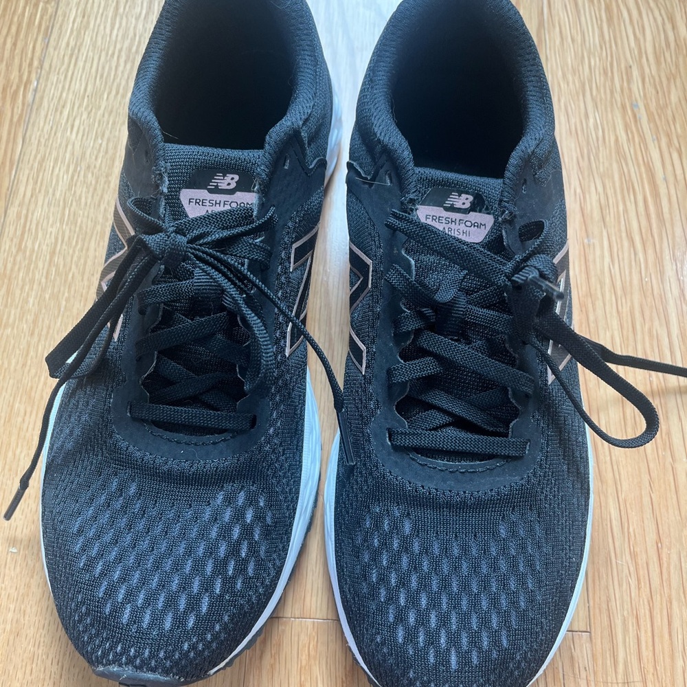 New Balance Black Athletic Shoes - 8.5